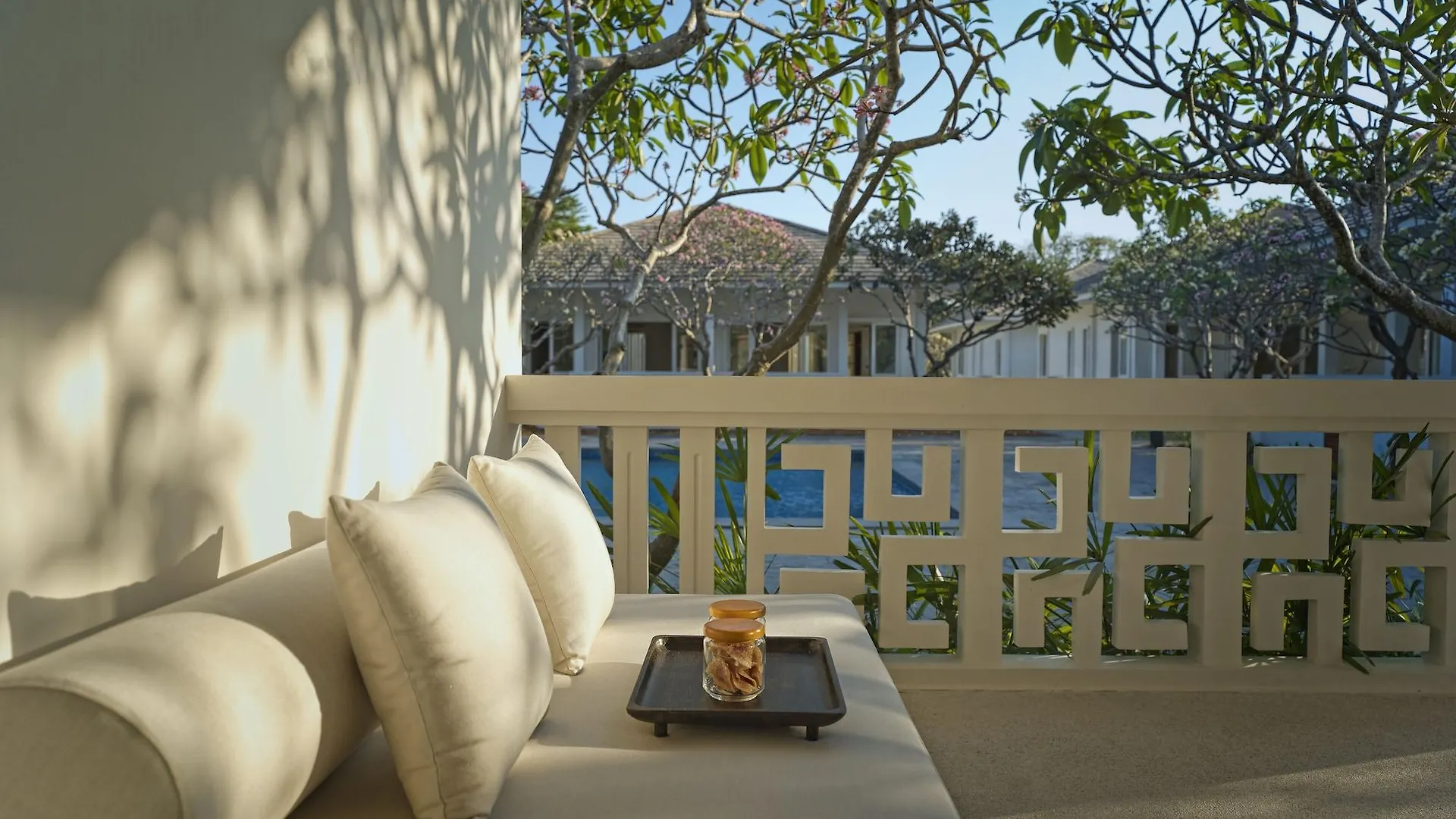 Hotel Azerai Ke Ga Bay 5*,