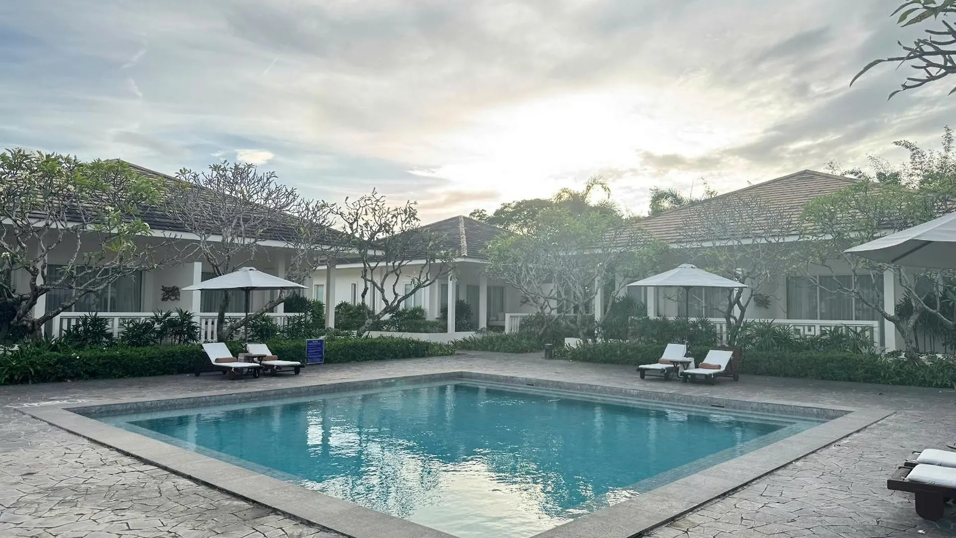 Hotel Azerai Ke Ga Bay 5*,  Wietnam