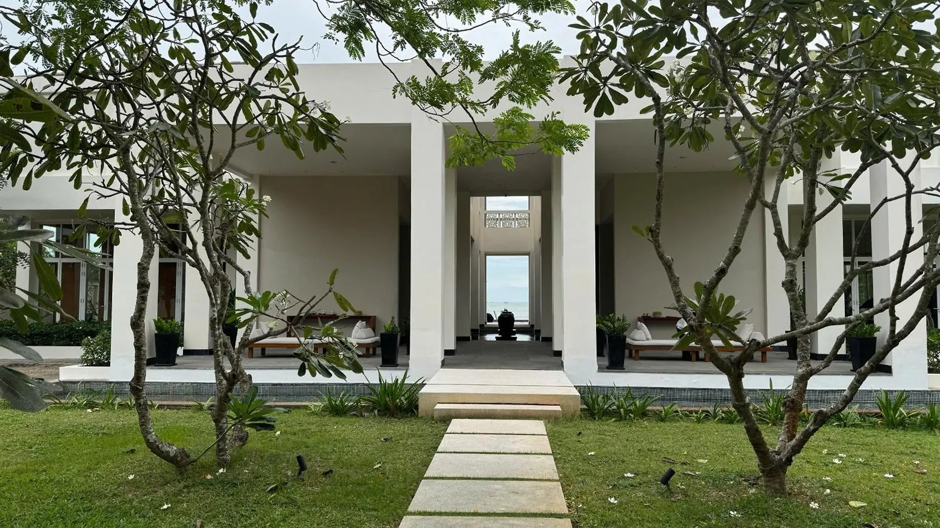Hotel Azerai Ke Ga Bay Vietnam