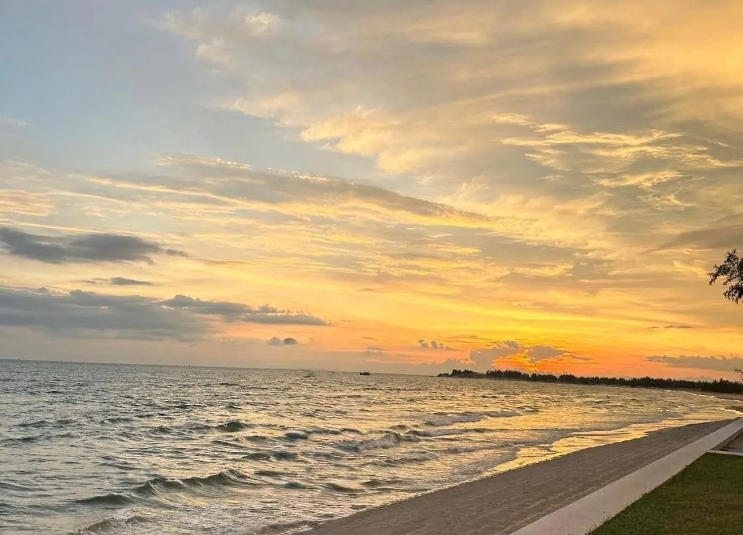 Rezort Hotel Azerai Ke Ga Bay